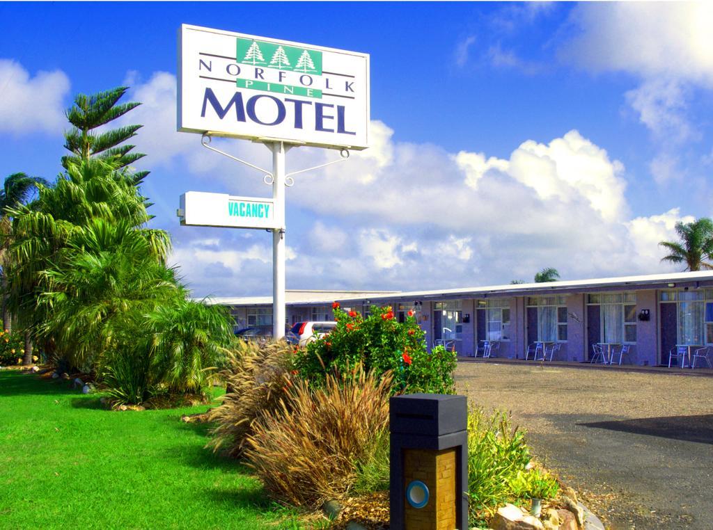 Norfolk Pines Motel Merimbula Kültér fotó